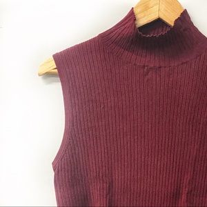 Ann Taylor sz L Sleeveless Ribbed Top